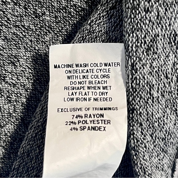 Women’s grey funnel neck lightweight sweater dress, size medium - Picture 8 of 8